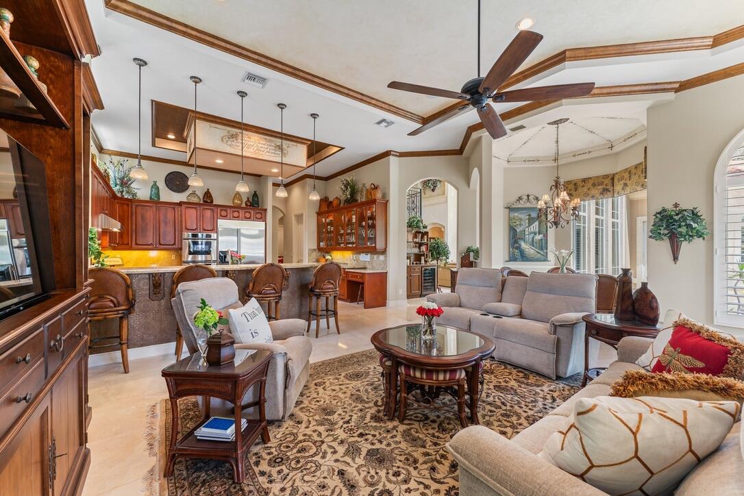 HARBOUR ISLES - Residential