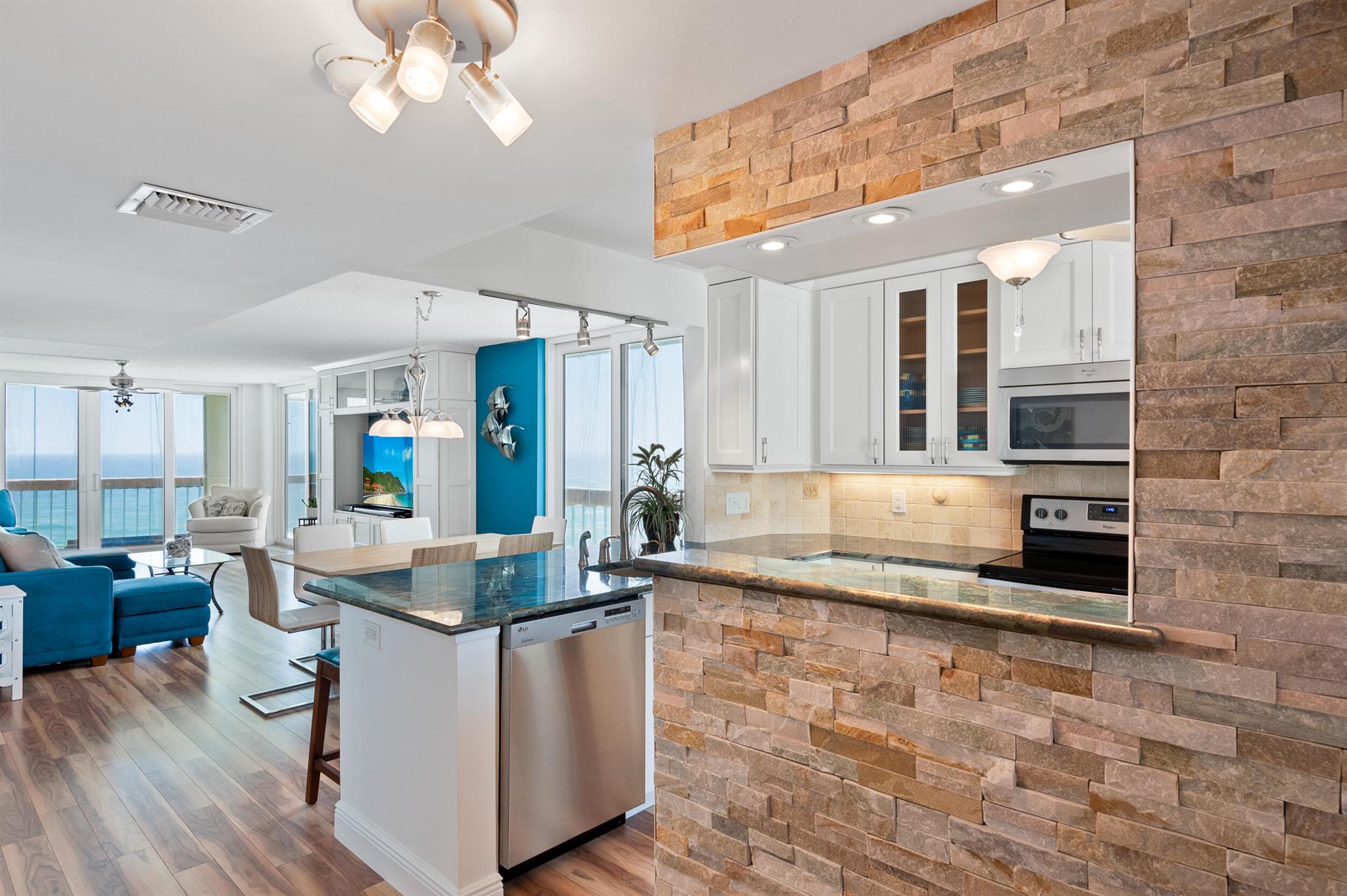 OCEANA OCEANFRONT CONDOMI - Residential