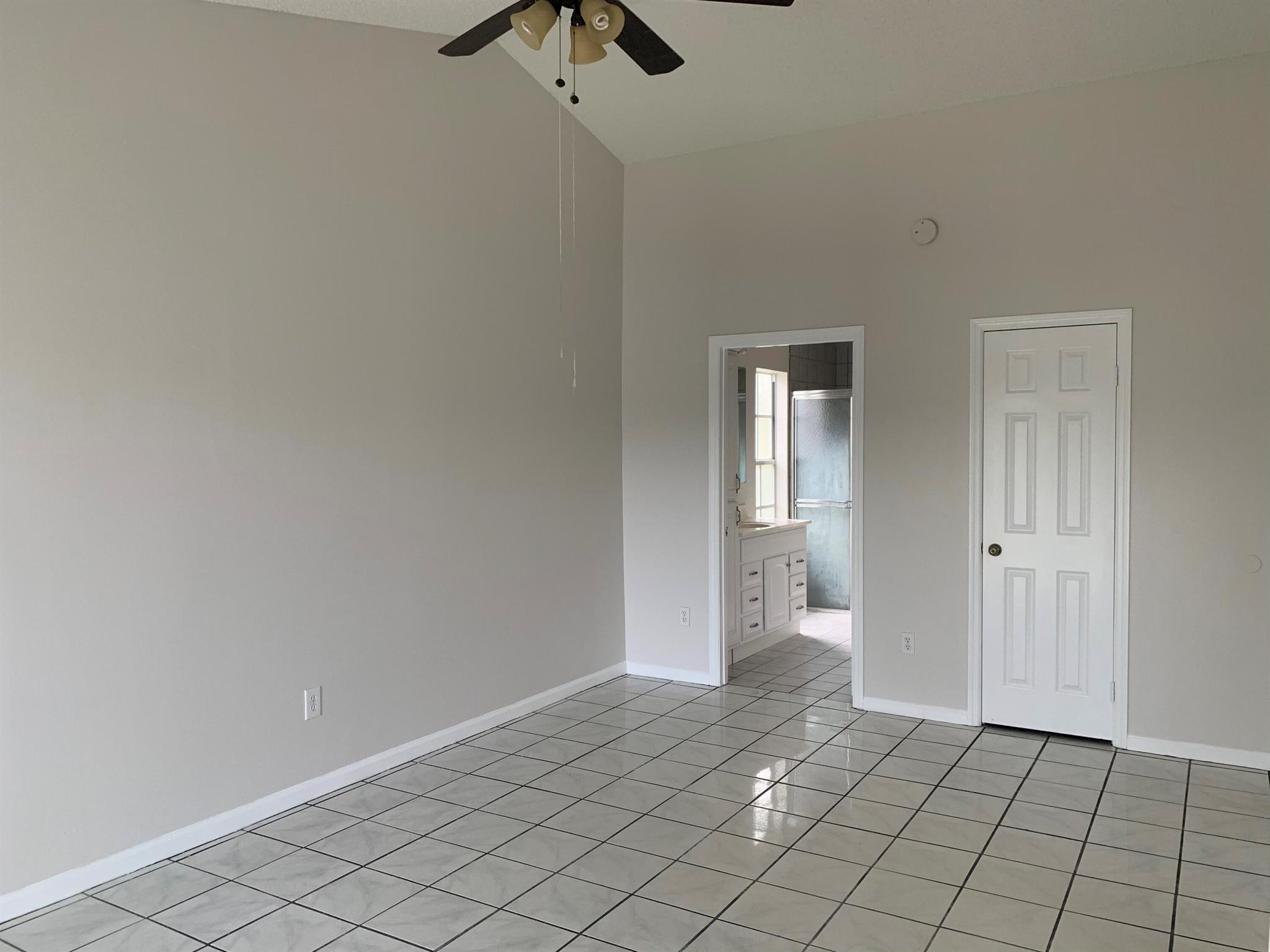 1824 Edgewater Drive