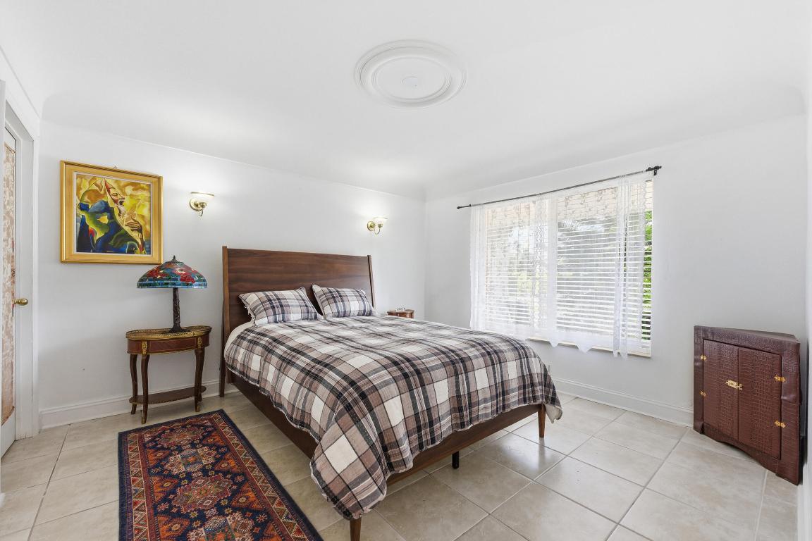 VENETIAN ISLES 3RD SEC - Residential