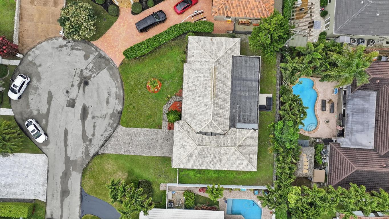 VENETIAN ISLES 3RD SEC - Residential