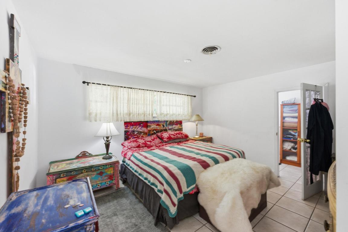 VENETIAN ISLES 3RD SEC - Residential