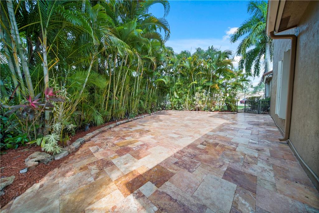 Parkland Isles - Residential