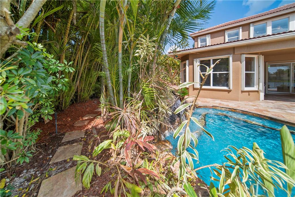 Parkland Isles - Residential