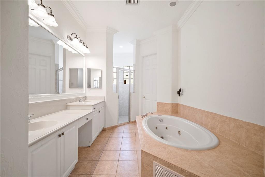 Parkland Isles - Residential