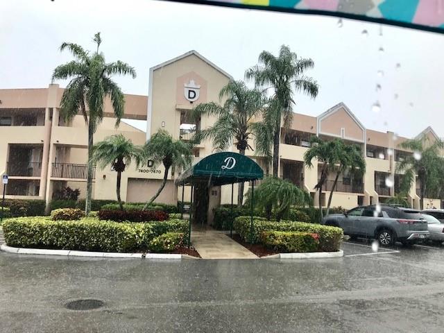 FAIRFAX - Residential