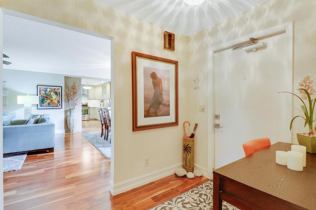 Photo of 25 SE Turtle Creek Drive #B, Jupiter, FL 33469 (MLS # R10946250)