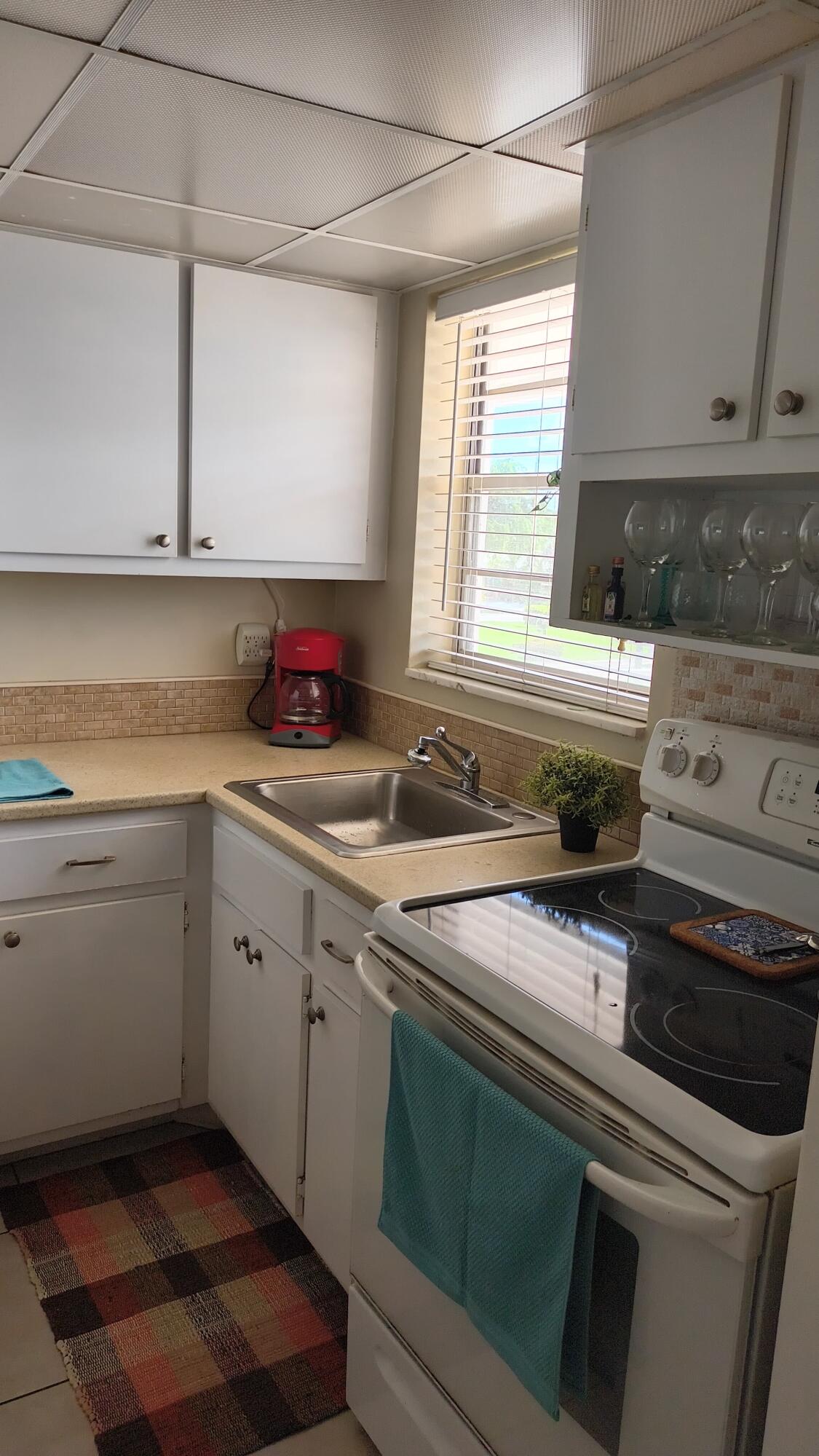 201 S Golf Boulevard 2002, Pompano Beach FL 33064