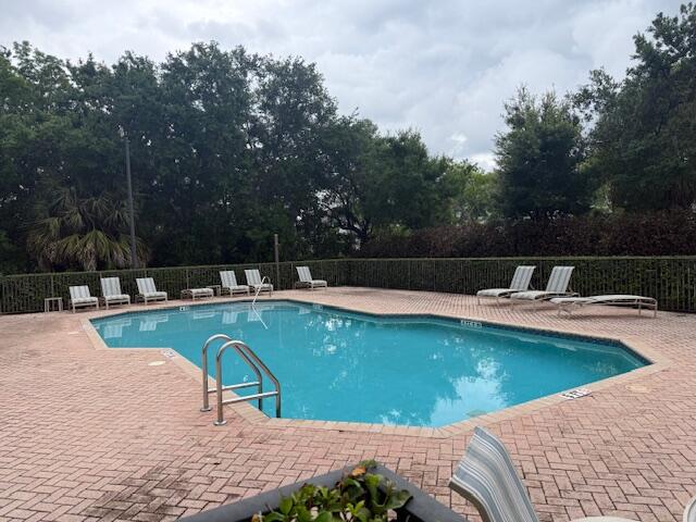 RIVER GLEN - Residential