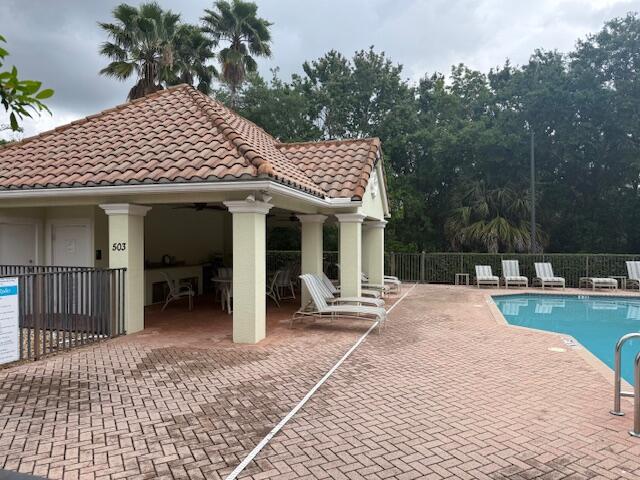 RIVER GLEN - Residential