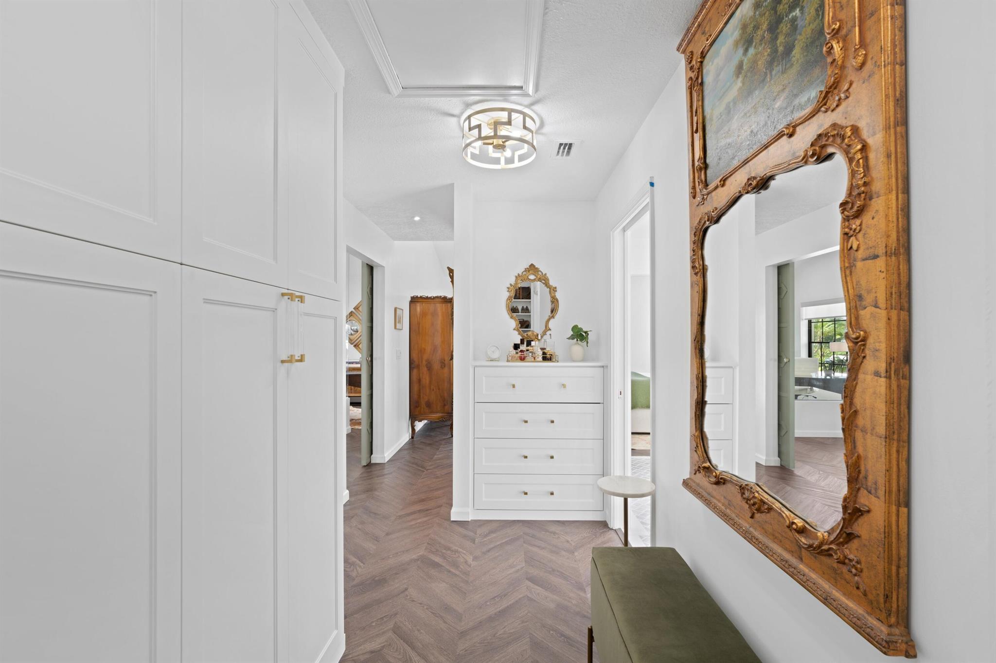 PRESIDENT COUNTRY CLUB 4 - Residential