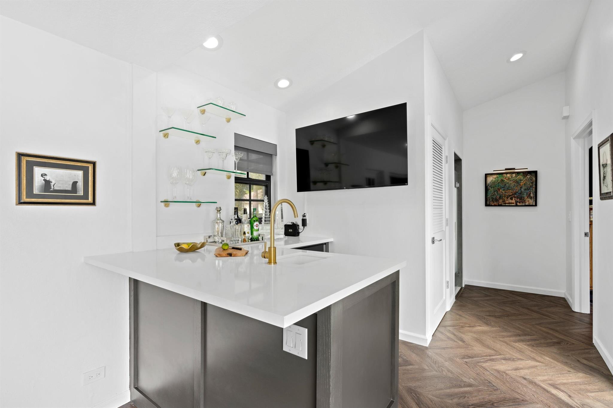 PRESIDENT COUNTRY CLUB 4 - Residential