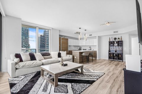 1100 S Miami Avenue 3901 Miami FL 33130