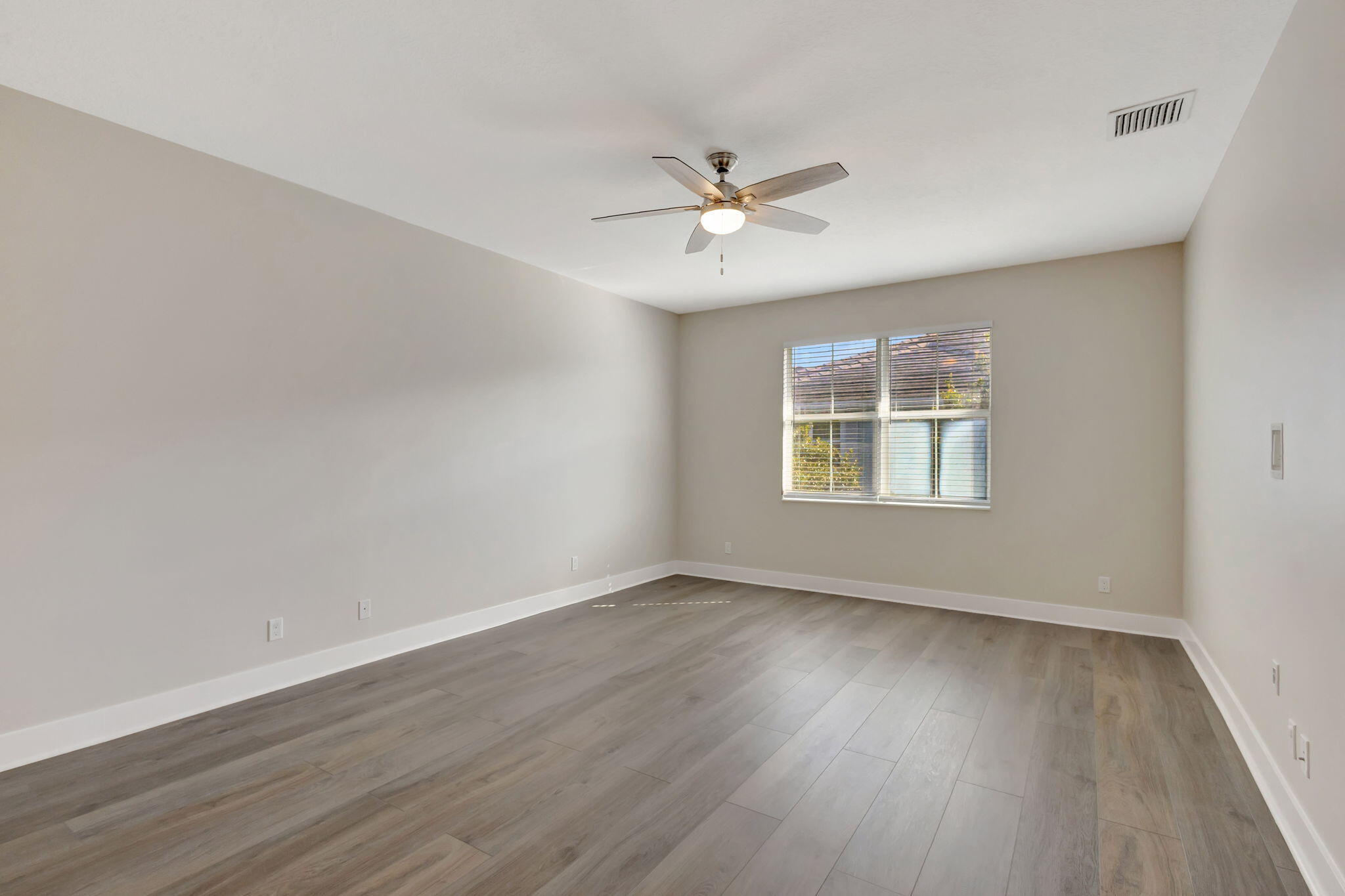 MIDTOWN - Residential