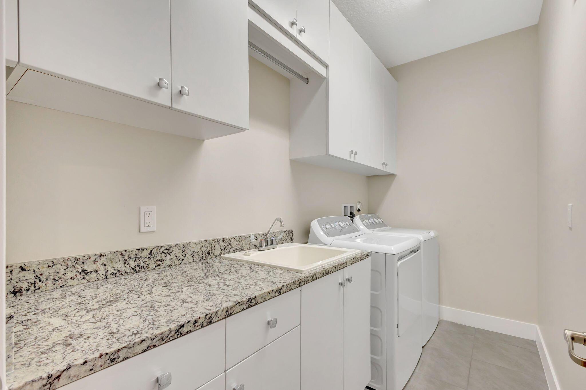 MIDTOWN - Residential