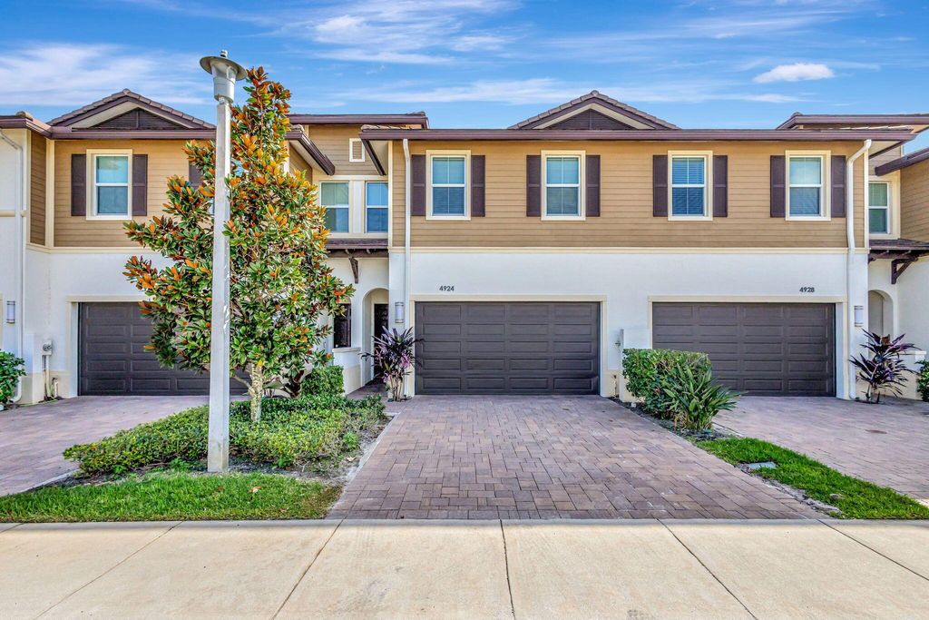 Photo of 4924 Pointe Midtown Way, Palm Beach Gardens, FL 33418 (MLS # R11118267)