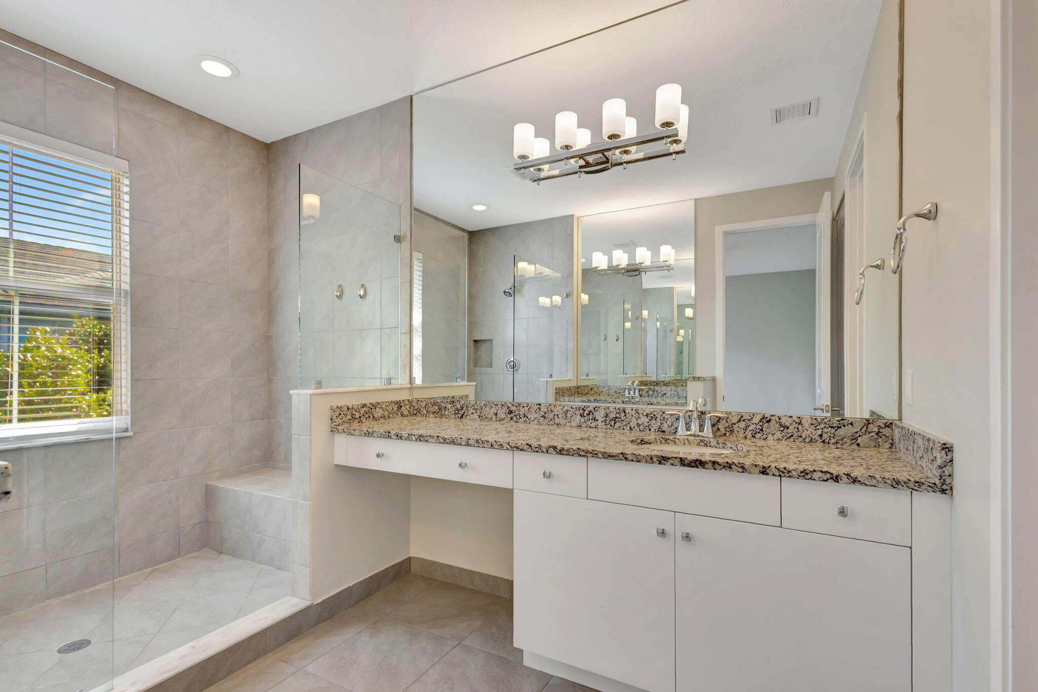 MIDTOWN - Residential