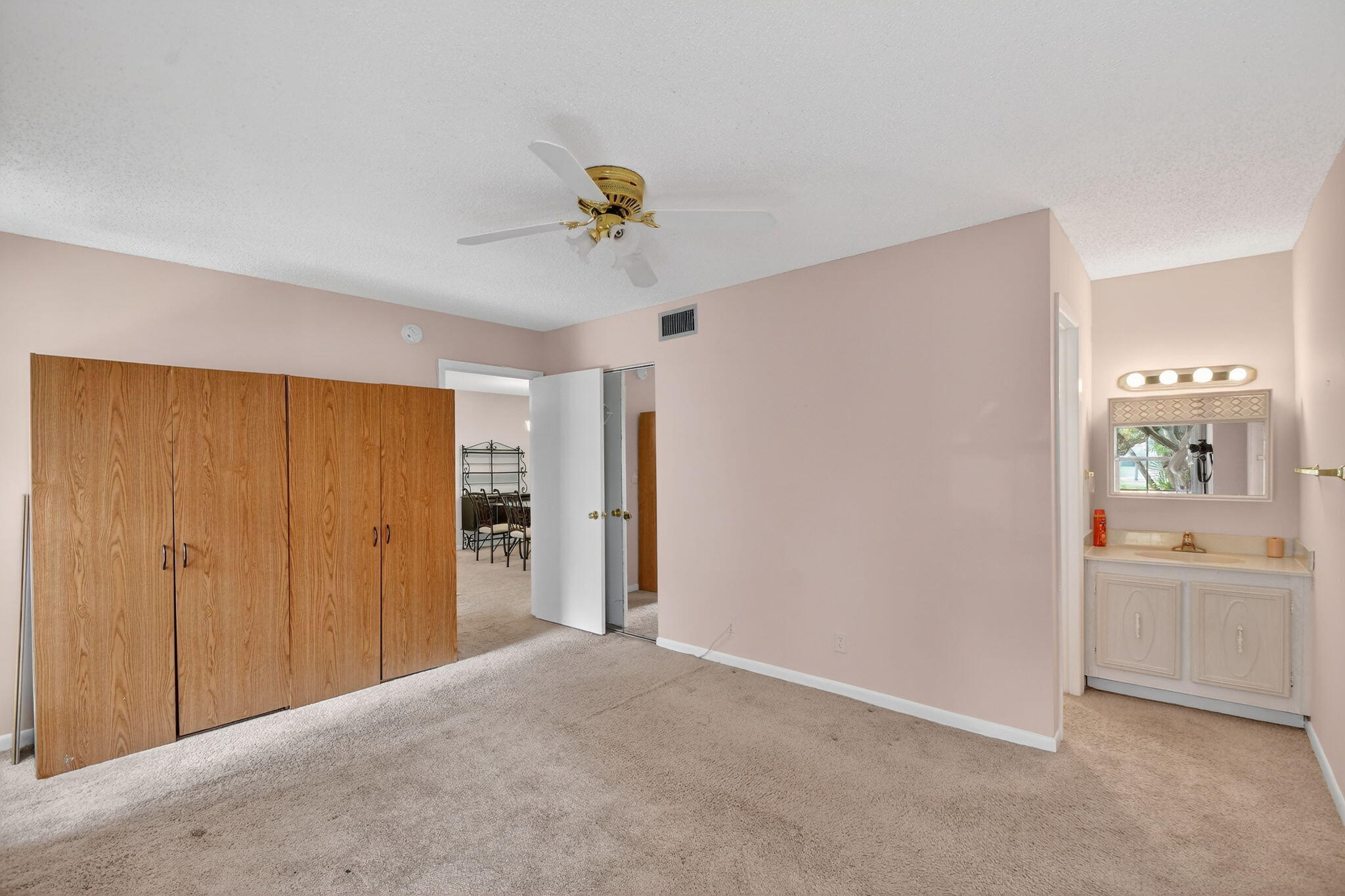 COVERED BRIDGE CONDO - Residential