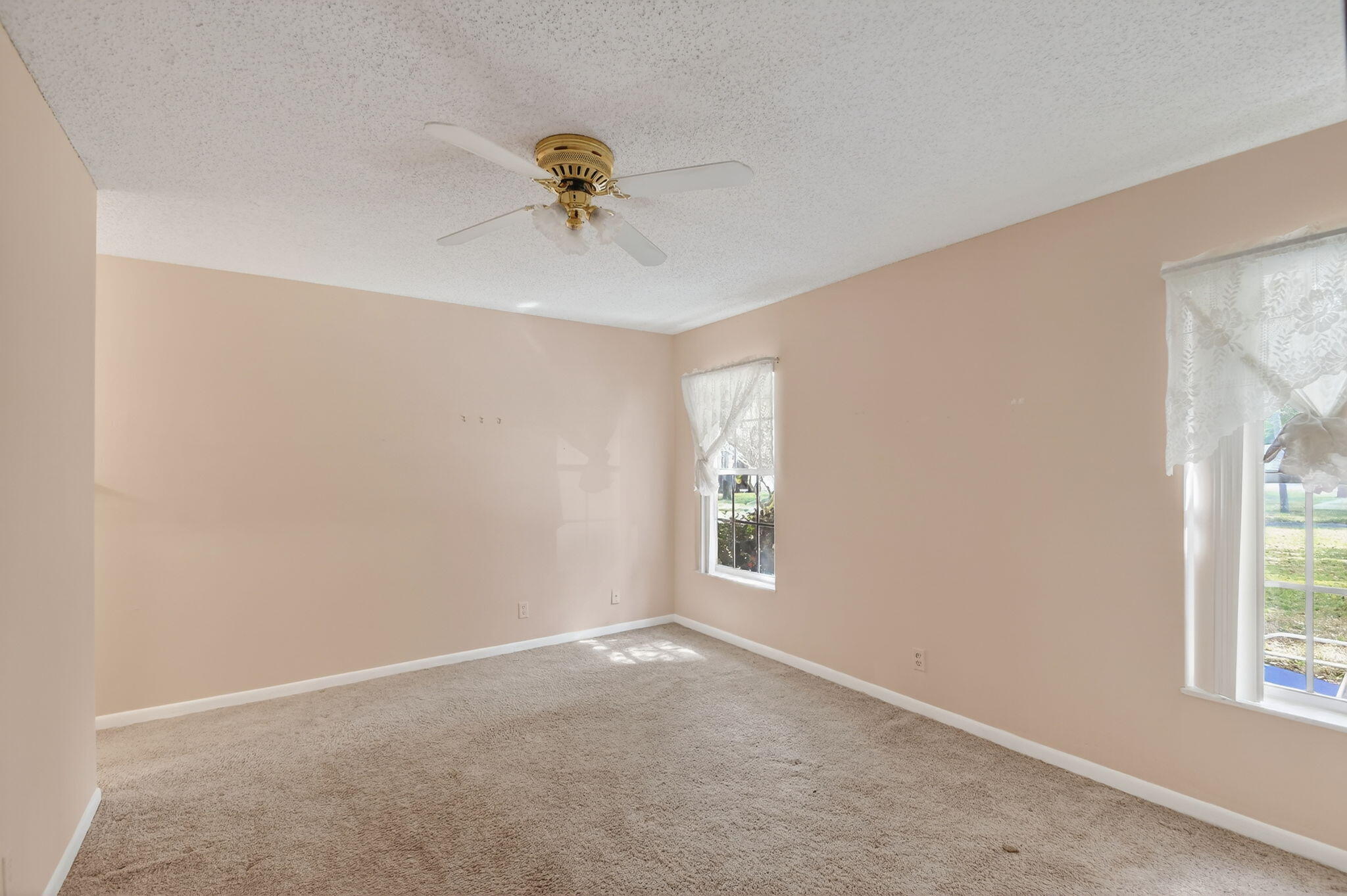 COVERED BRIDGE CONDO - Residential