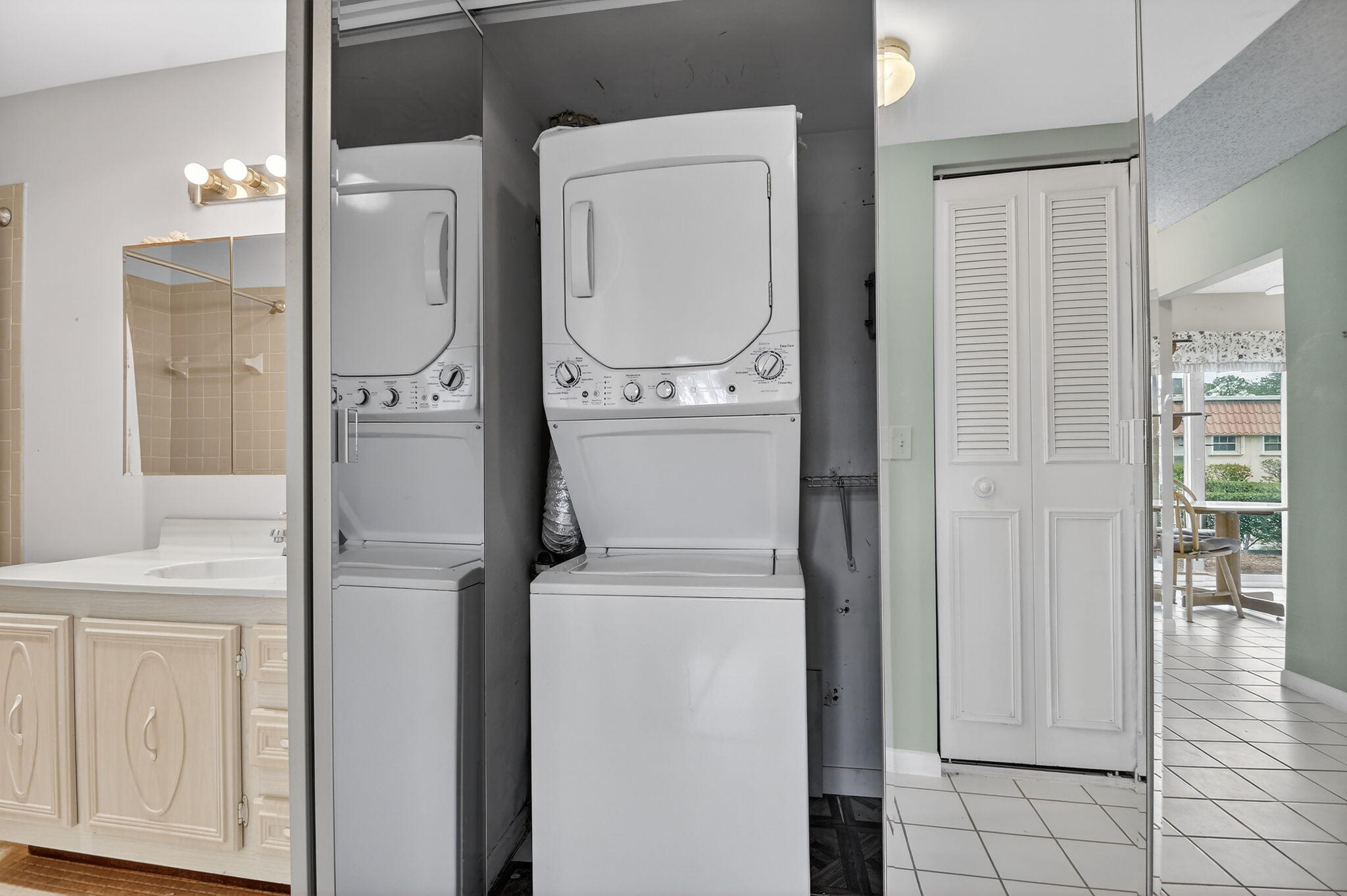 COVERED BRIDGE CONDO - Residential