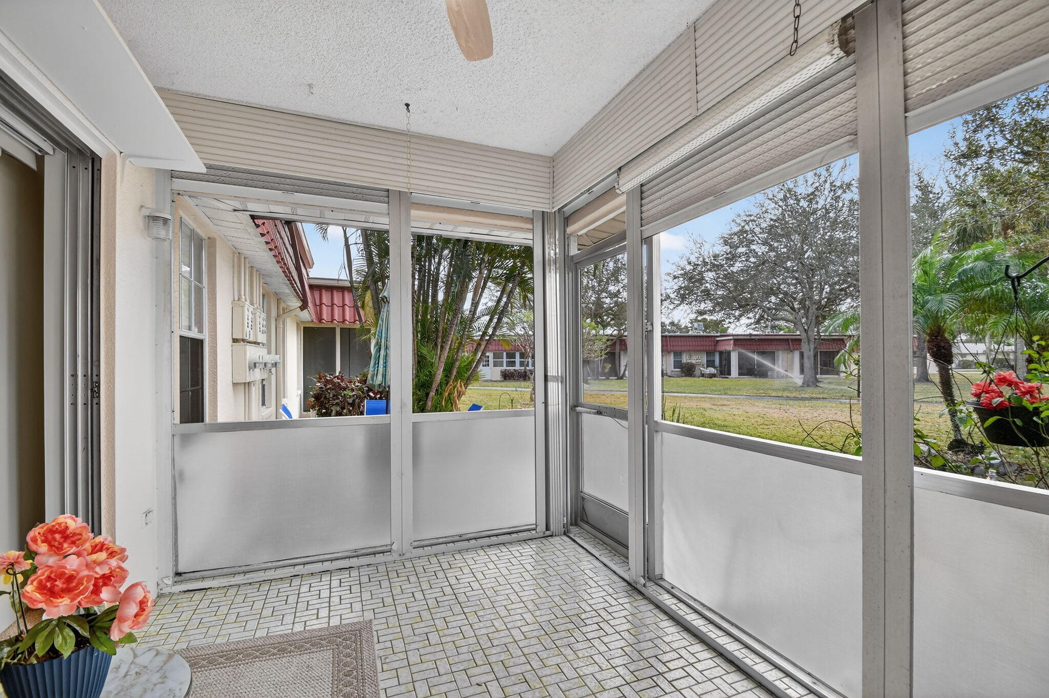 COVERED BRIDGE CONDO - Residential