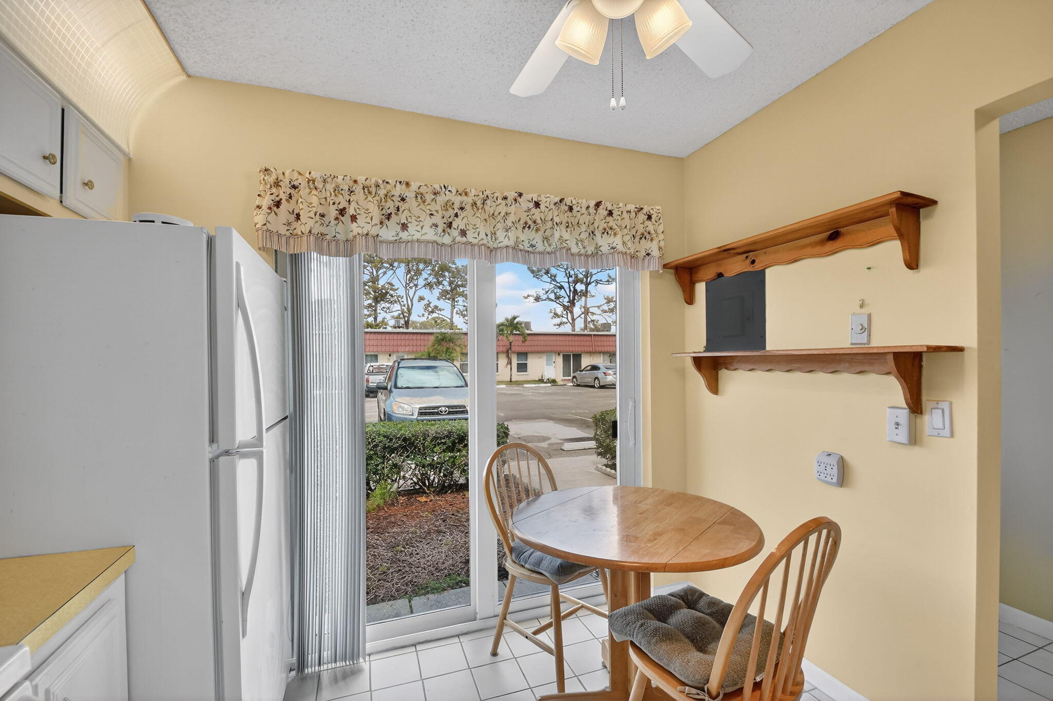 COVERED BRIDGE CONDO - Residential