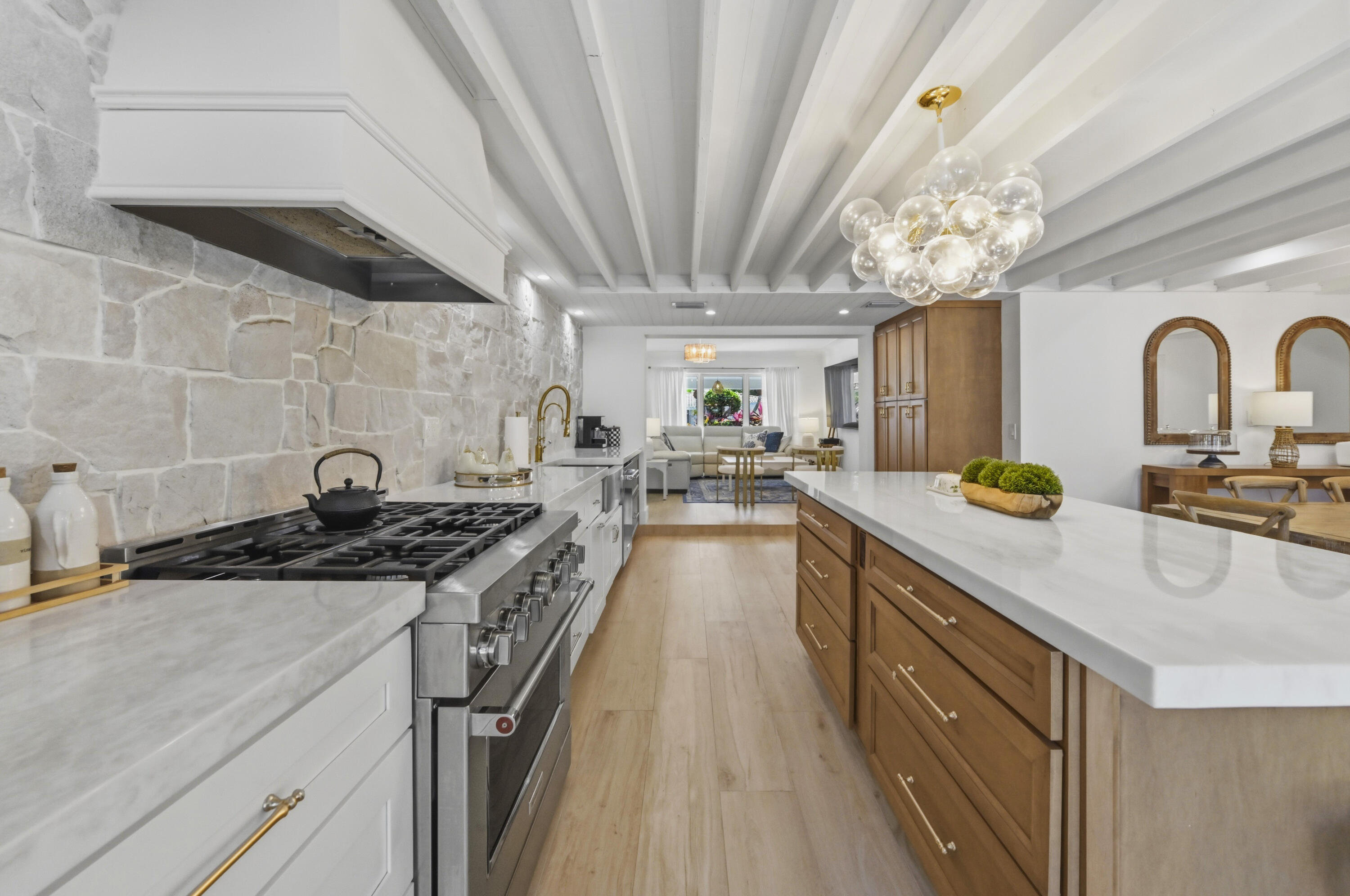 GARDEN ISLES - Residential