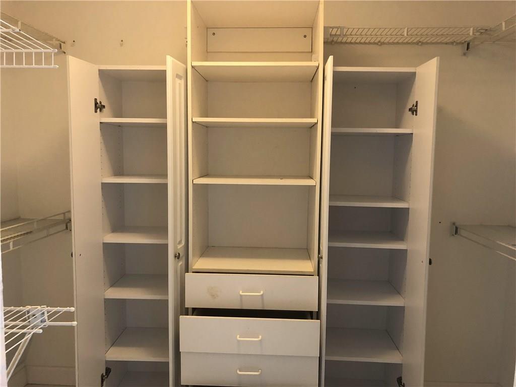 TRENT KINGS POINT - Residential