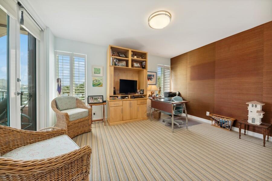 Mizner Court - Residential