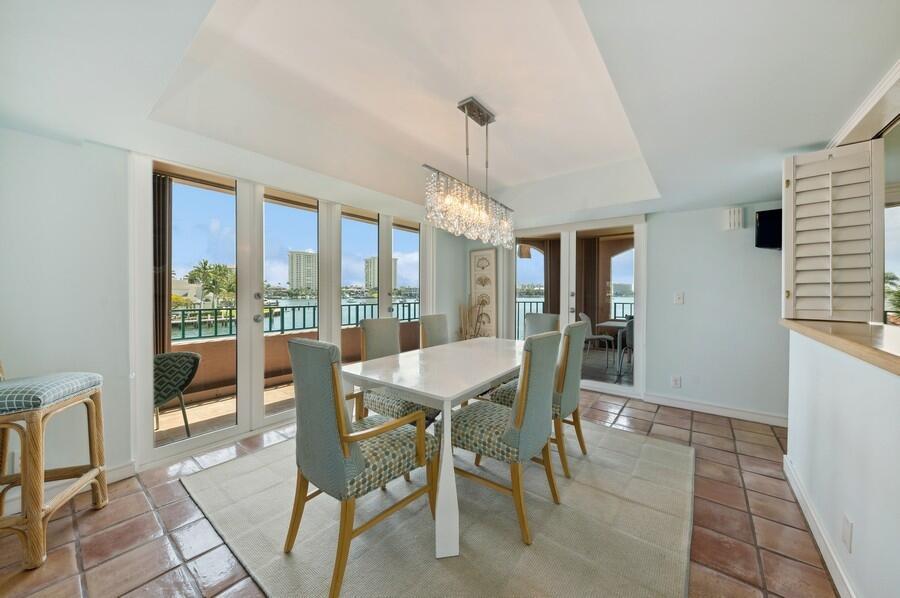 Mizner Court - Residential