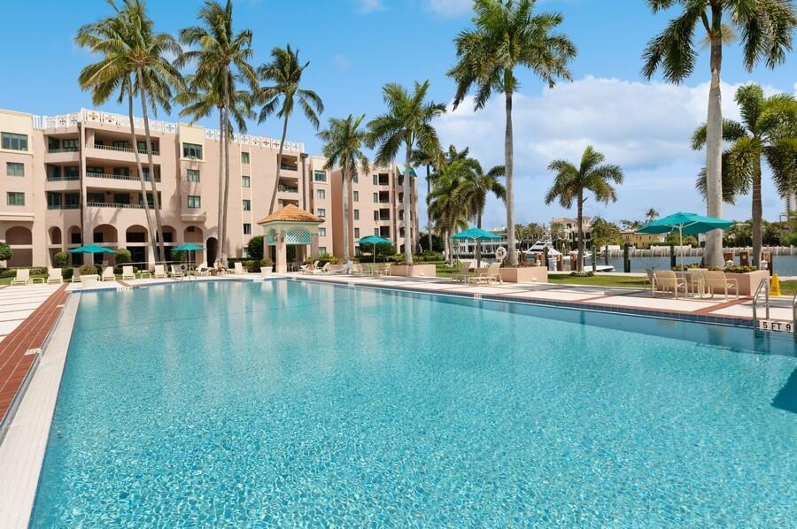 Mizner Court - Residential