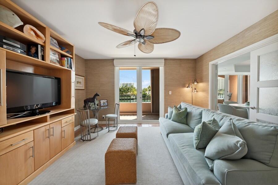 Mizner Court - Residential