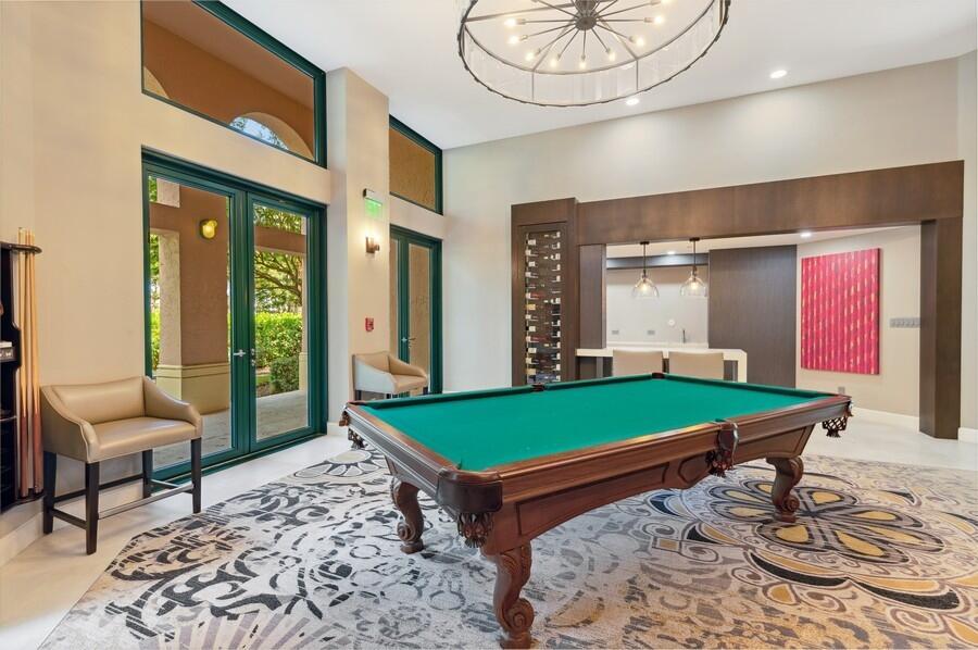 Mizner Court - Residential