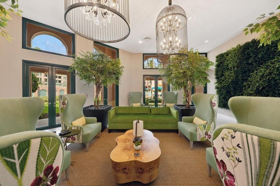 Mizner Court - Residential