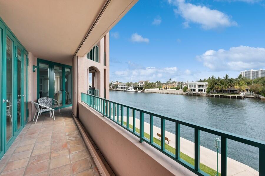 Mizner Court - Residential