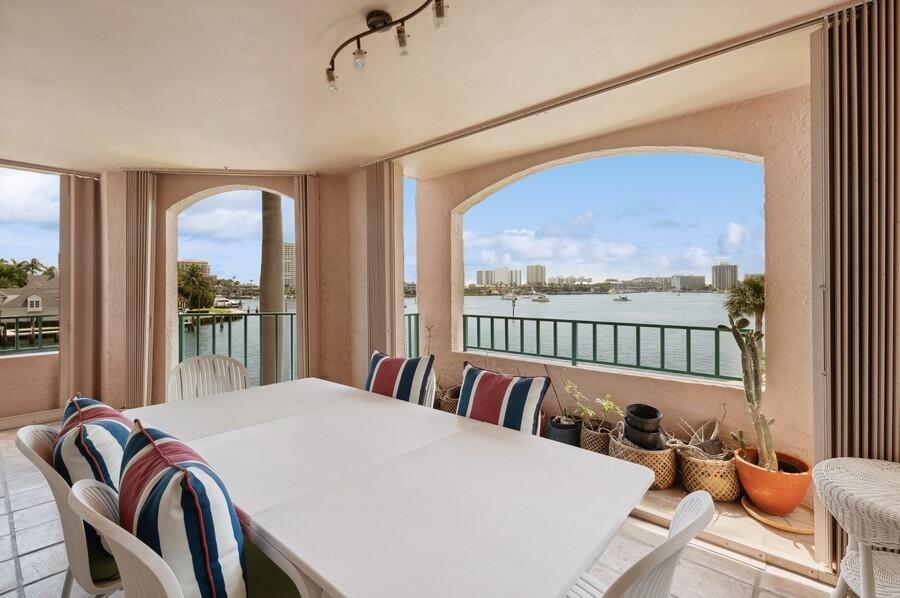 Mizner Court - Residential