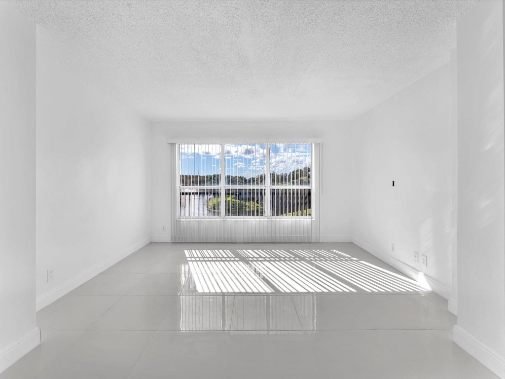 Tradewinds - Residential Lease