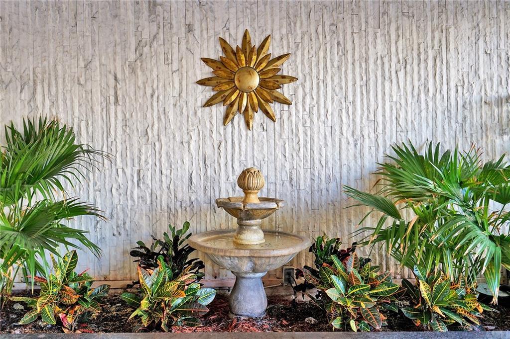 Coral Ridge Towers South - Residential