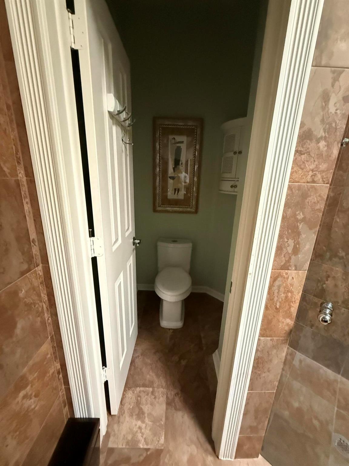 OAKS OAKS EAST 1 - Residential Lease