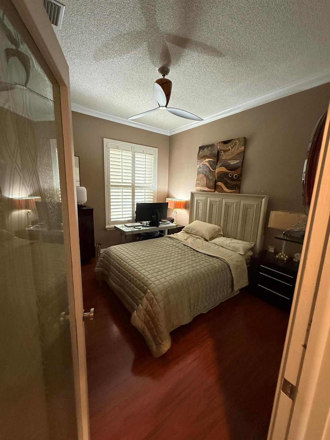 OAKS OAKS EAST 1 - Residential Lease