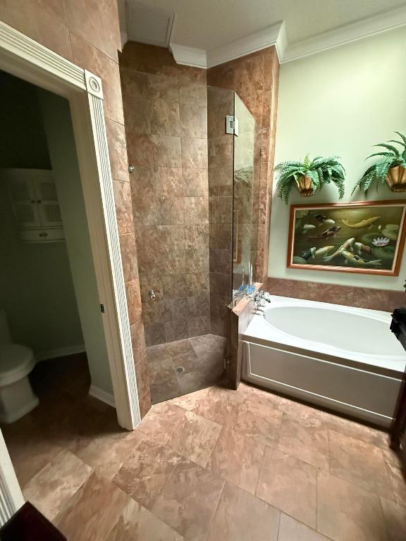 OAKS OAKS EAST 1 - Residential Lease