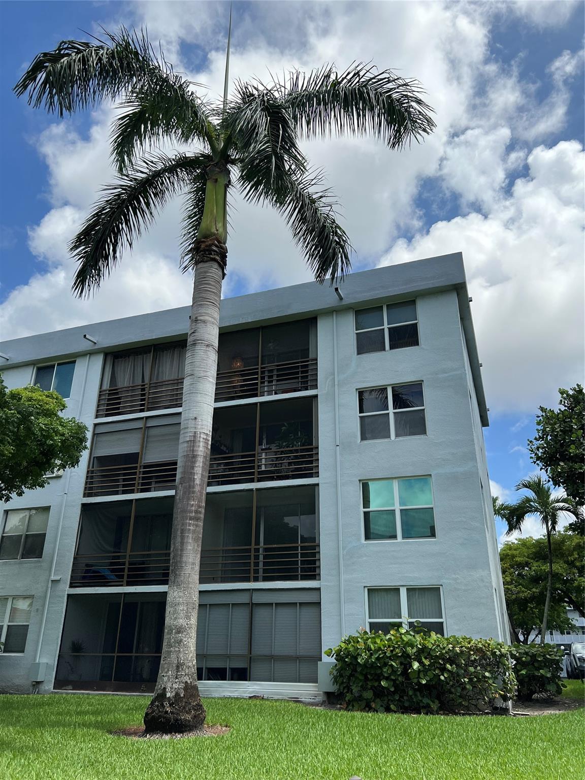 Welcome to Royal Park. This is a fantastic 2nd floor corner apt. in move-in condition & one of the best-priced units available in this 671-unit waterfront community. There's nothing to fix or update here! The unit is freshly painted, has neutral matching tile throughout, impact windows, newer all-white appliances, cold a/c & super clean! The master bedrm includes an ensuite bath w/ window & both bedrooms have walk in closets + extra windows to let in plenty of natural light. Sit, relax and enjoy your private 13' screened lanai with brand-new accordion shutters. Got 2 pets? No problem! Bring them along & embrace the easy life, Easterlin Pk is next-door & the dog park is across the st.! Maint. includes 24/7 sec., cable, water, 3 pools, clubhouse, gym, bike/xtra storage & billiards. NEW ROOF!