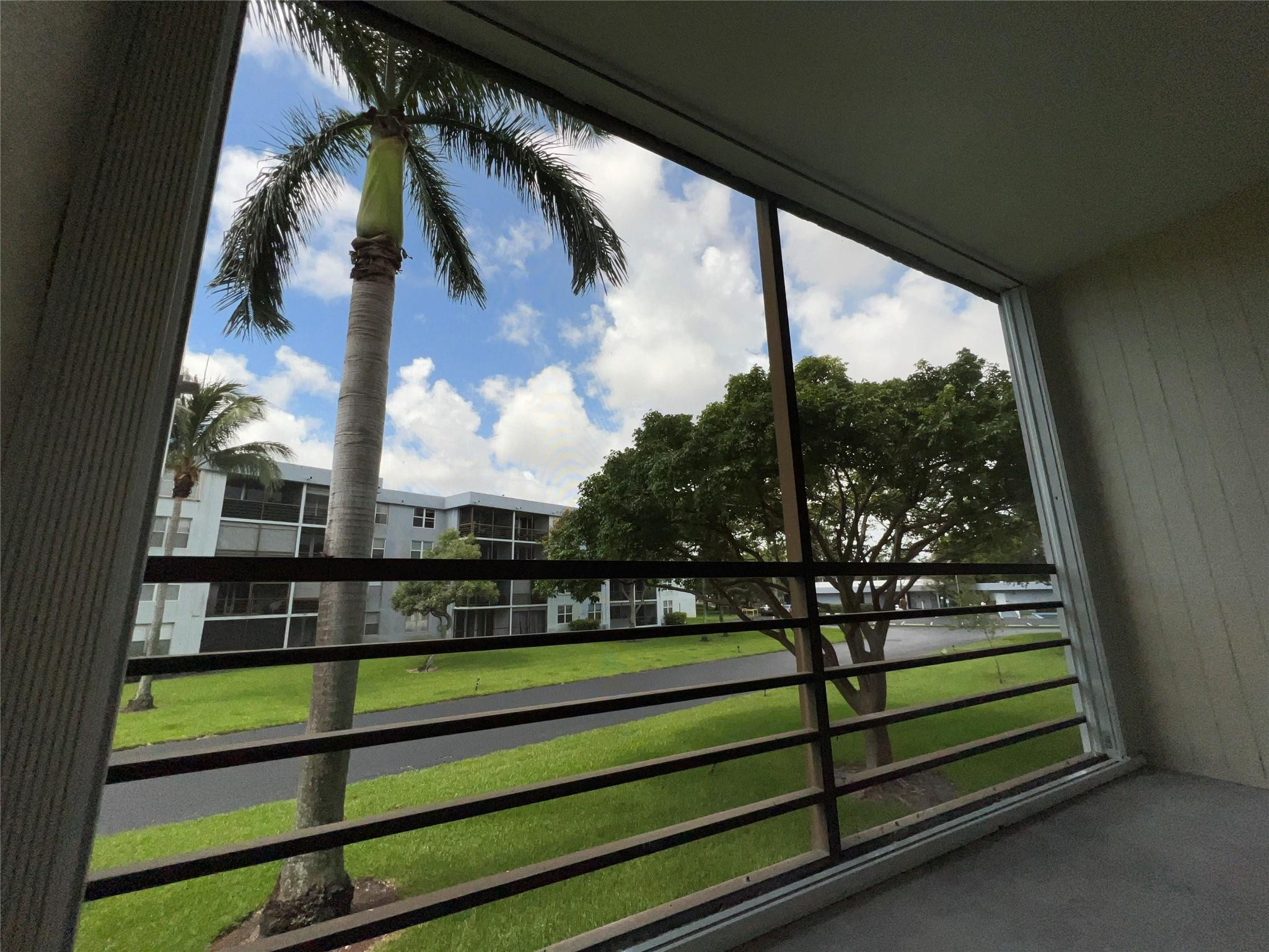 Royal Park - Residential