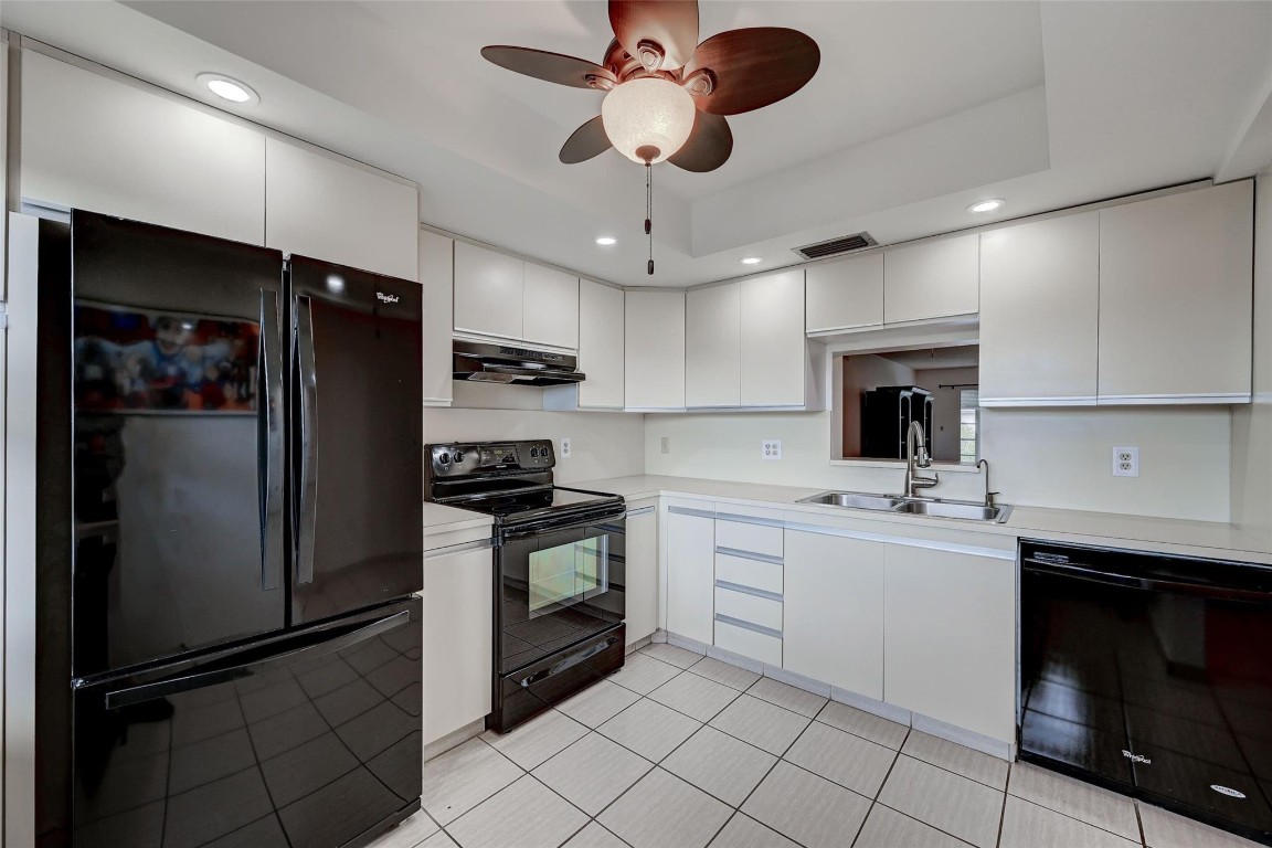 WYNMOOR VILLAGE - Residential