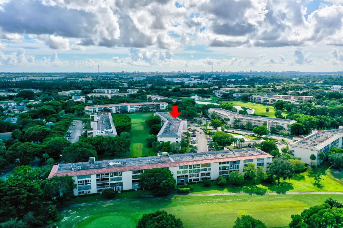 WYNMOOR VILLAGE - Residential