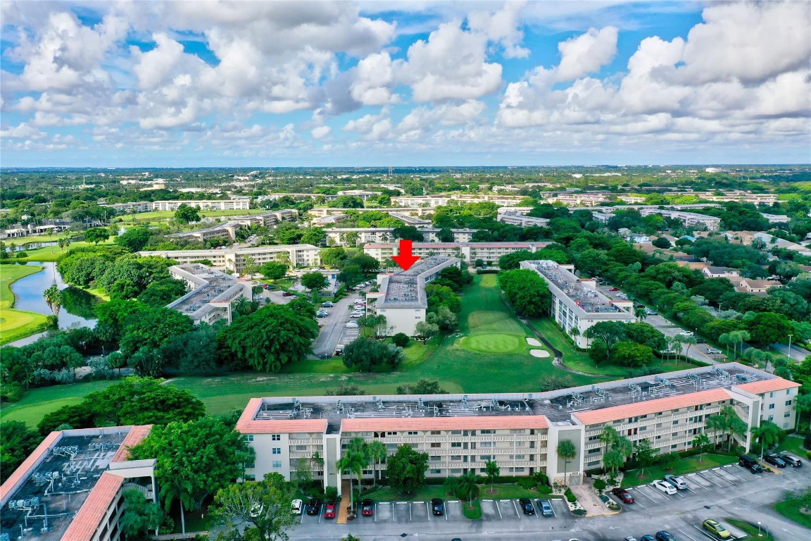 WYNMOOR VILLAGE - Residential