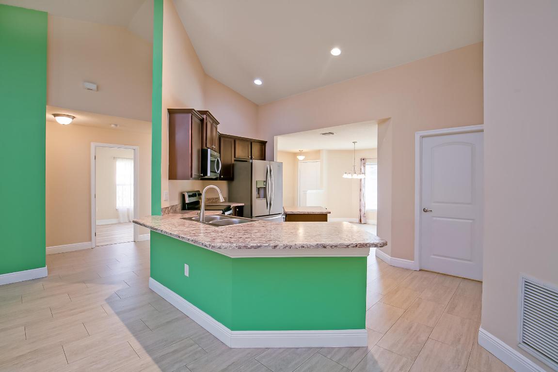 PORT ST LUCIE SECTION 24 - Residential