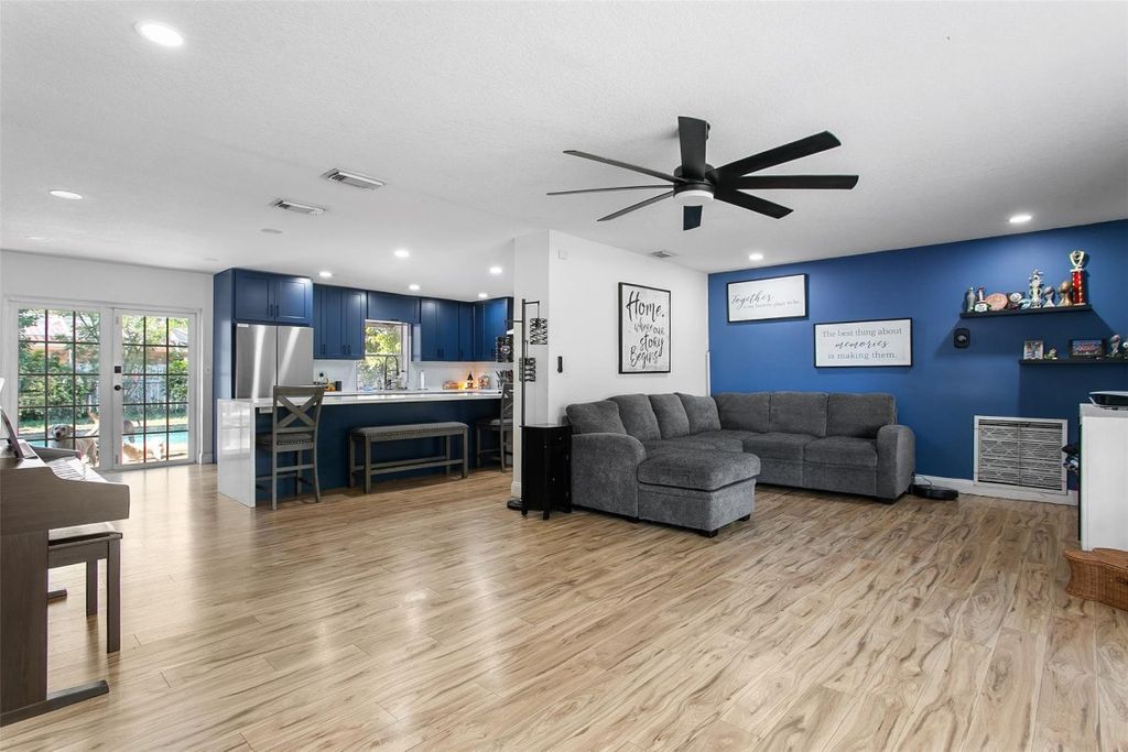 Photo of 846 Ramblewood Drive, Coral Springs, FL 33071 (MLS # F10548896)