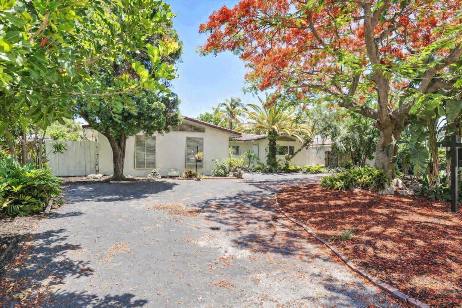 5200 NE 18TH Terrace