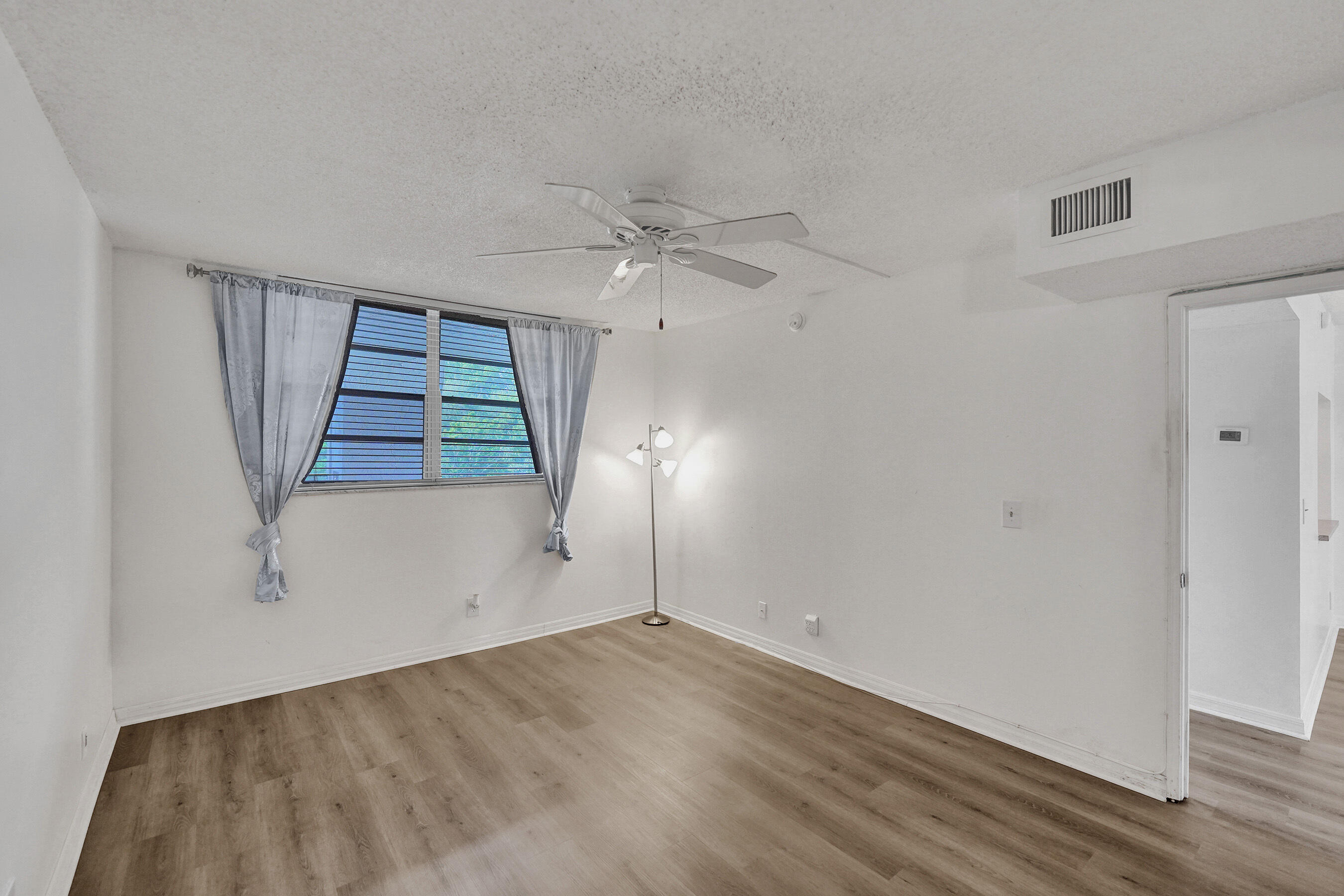 POINCIANA 7 OF PINE ISLAND RIDGE - Residential